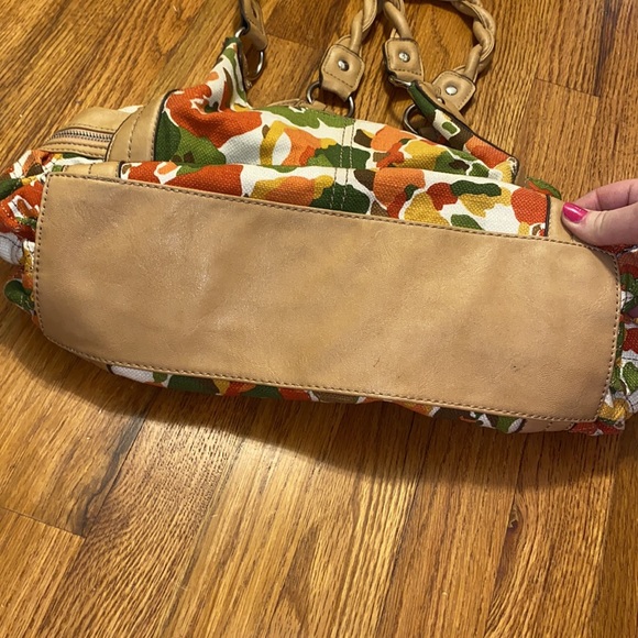 Relic Brand Collection purse - Picture 7 of 8